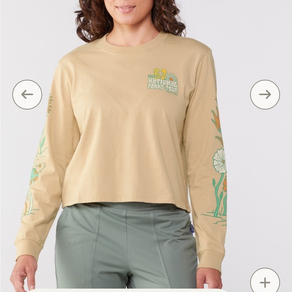 National Parks Tour Graphic Long Sleeve T-Shirt (Size Medium) | Parks Project - Picture 1 of 6